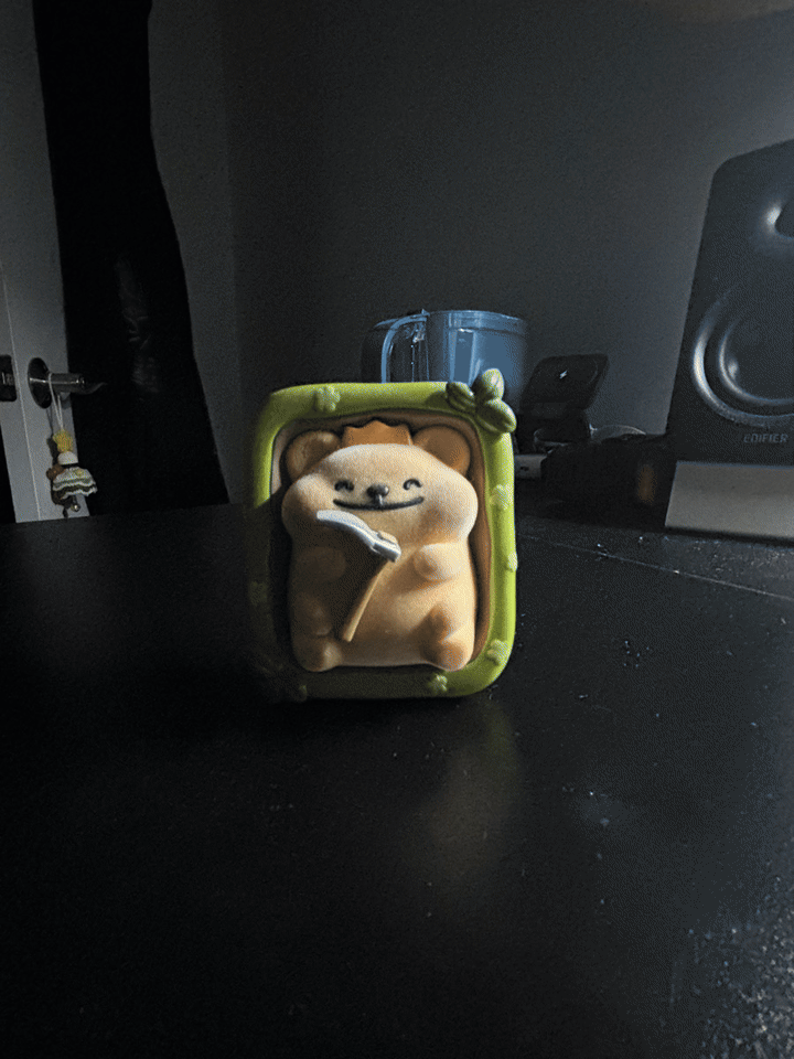 Boomerang dolly zoom centered on a small framed character